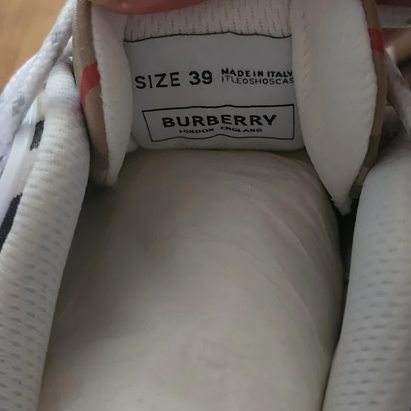 Brand new Arthur Burberry Archive White and Beige low top sneakers - Picture 4 of 8